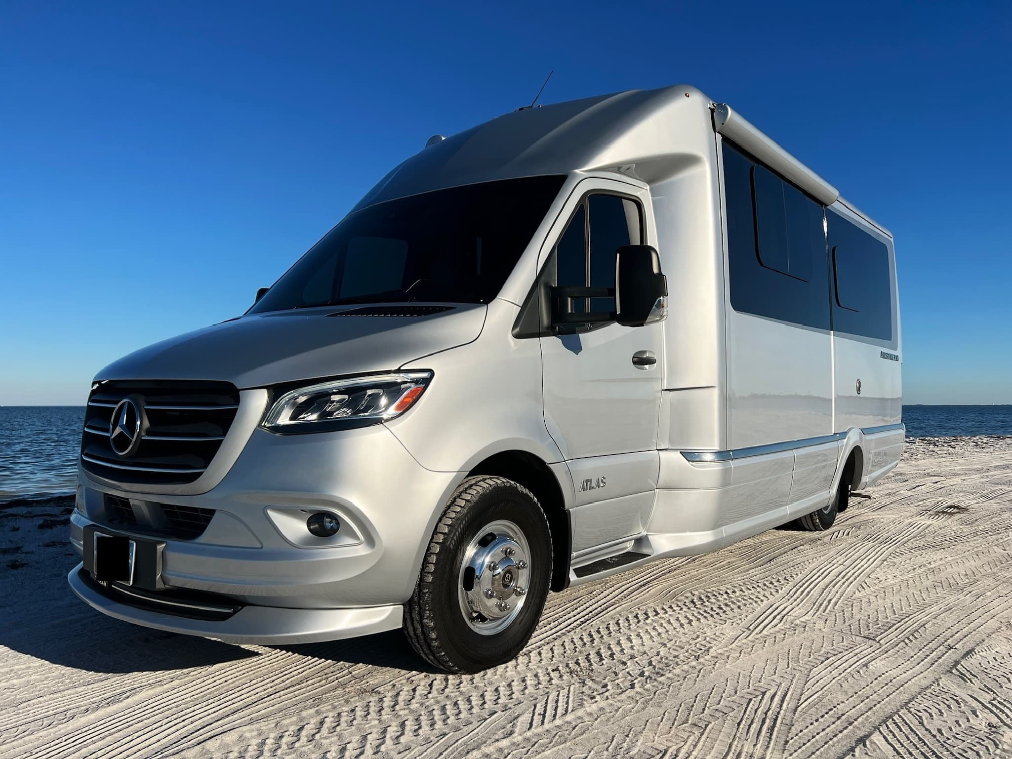 Airstream gallery image 16