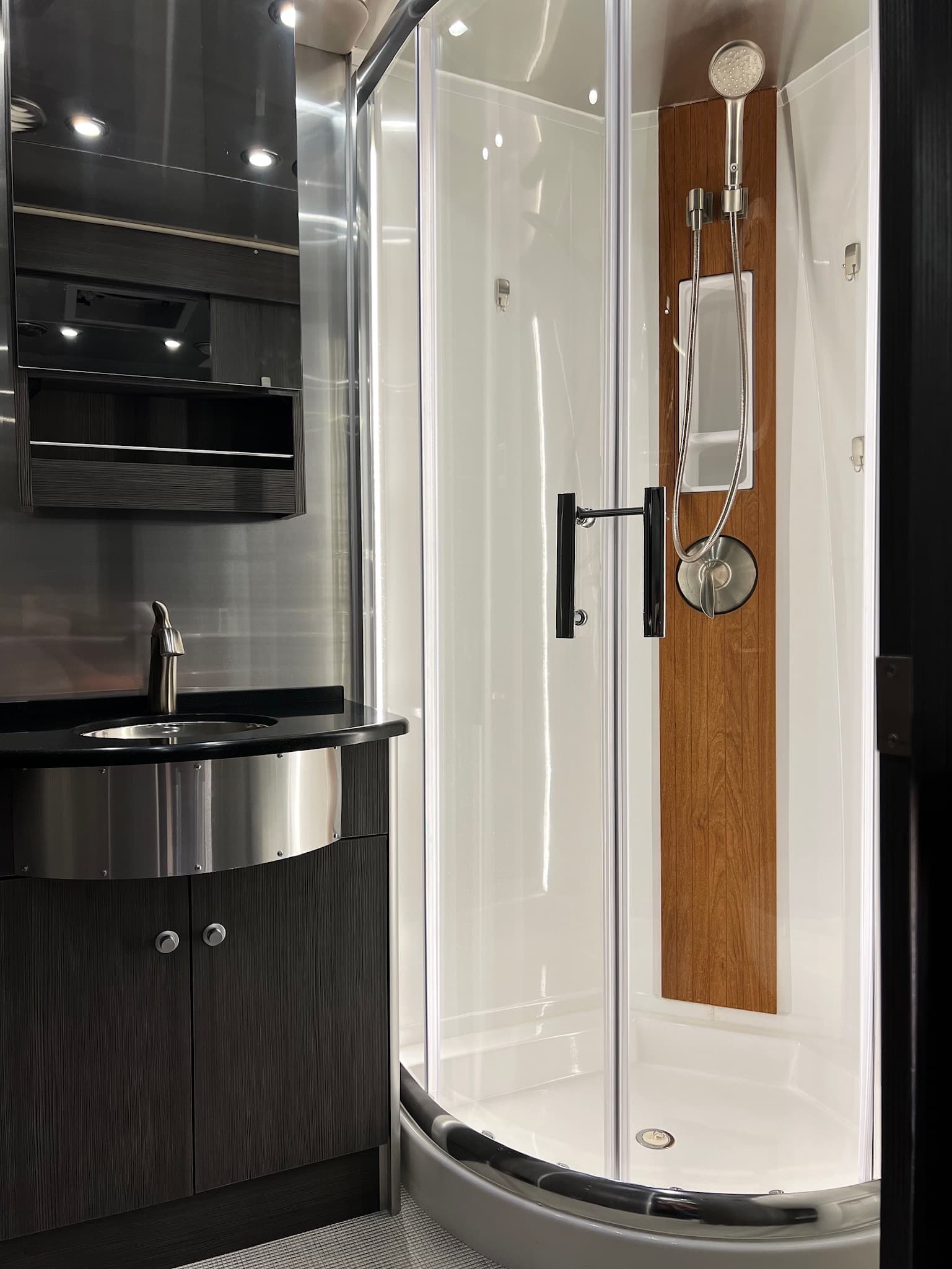 Airstream gallery image 18