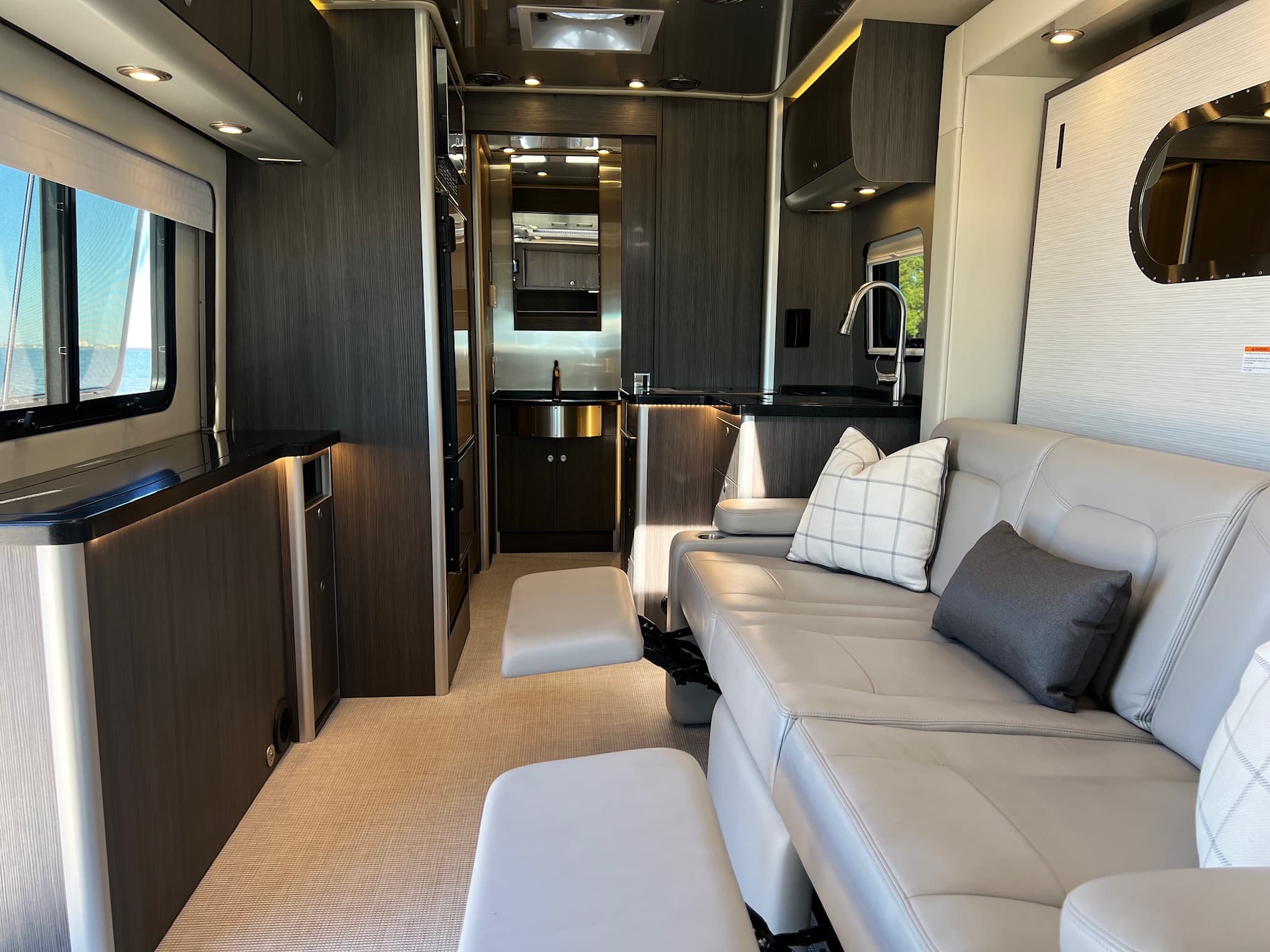 Airstream gallery image 24