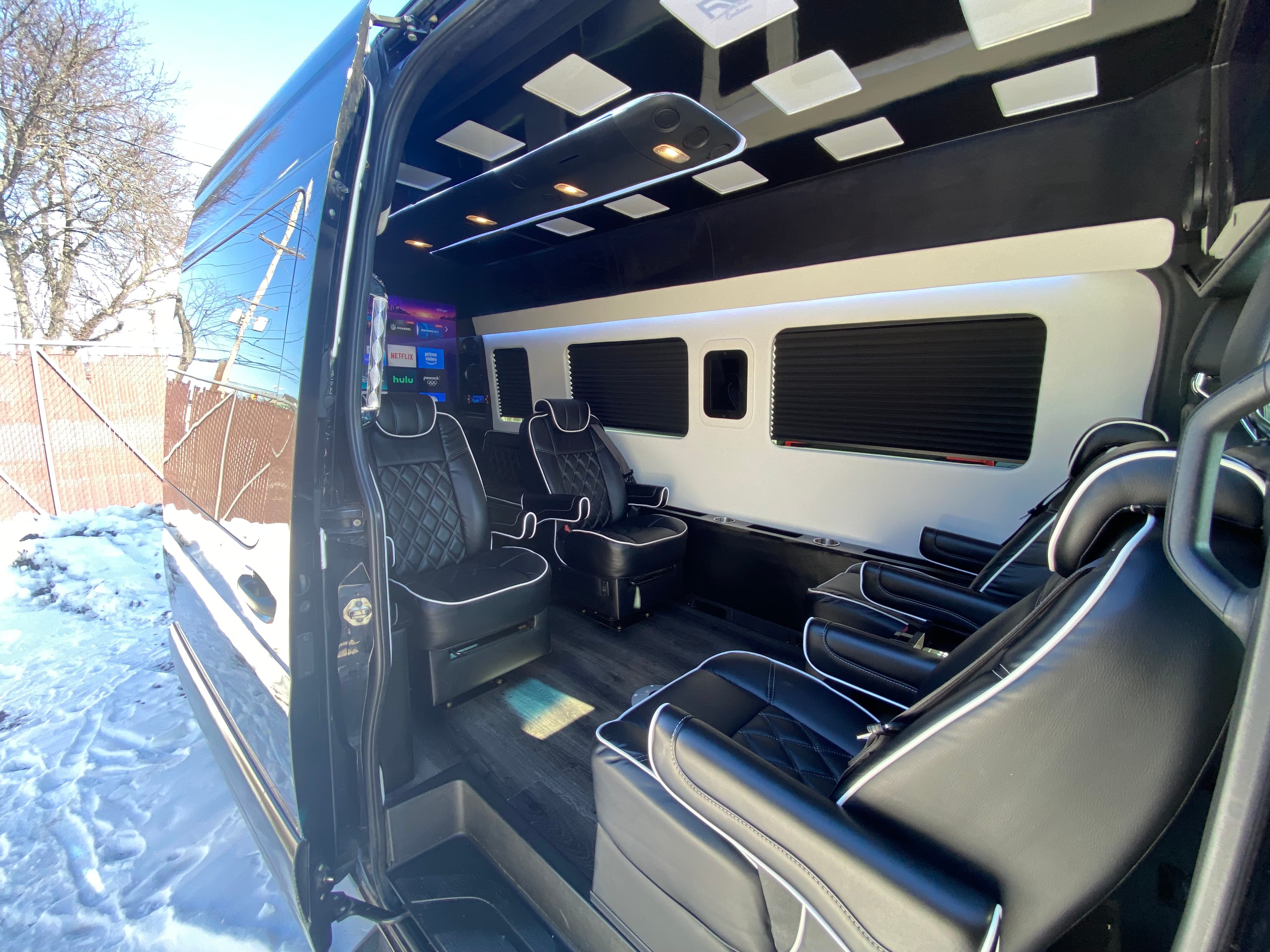 Blackjack gallery image 15