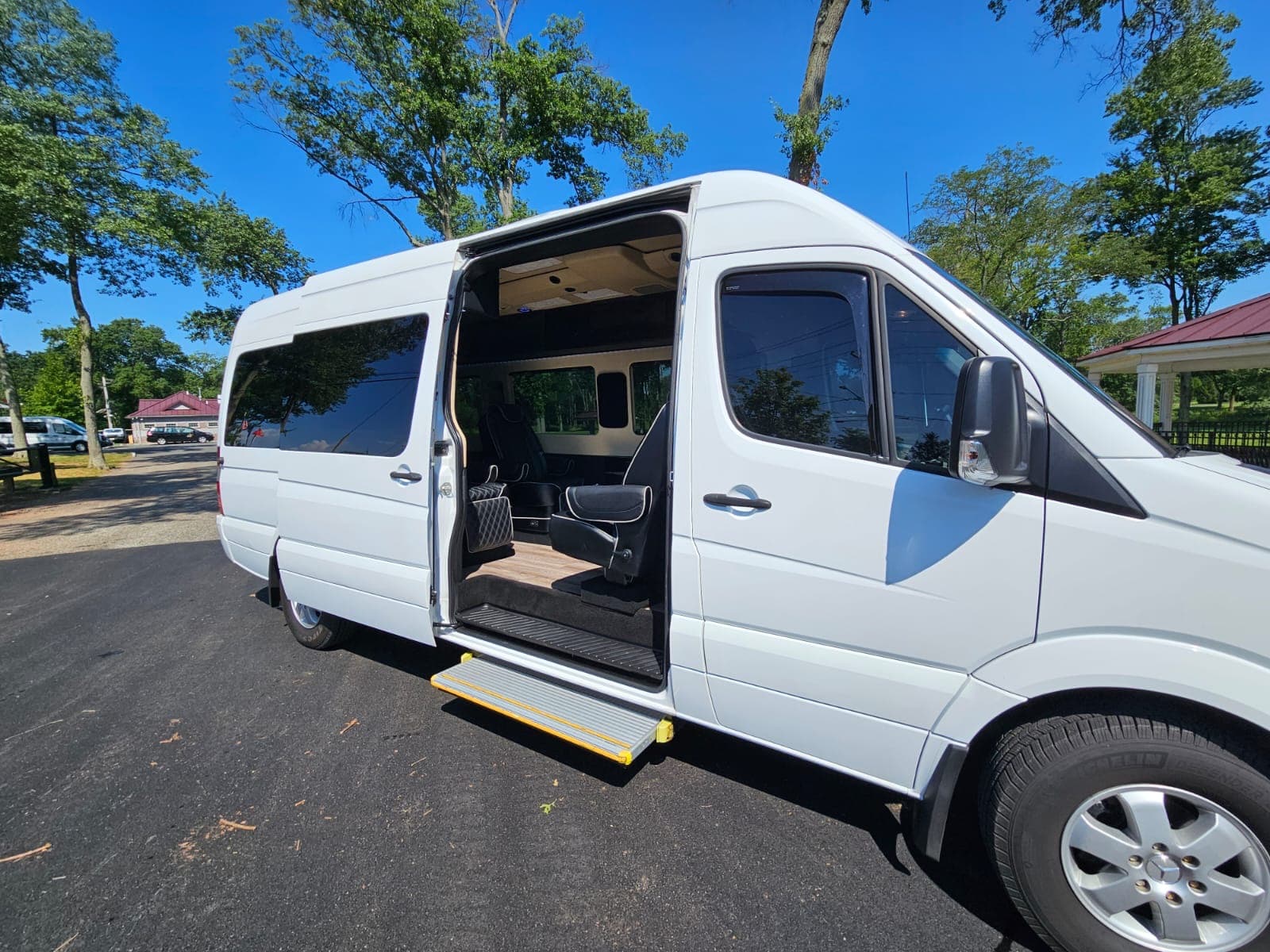 Boo gallery image 14