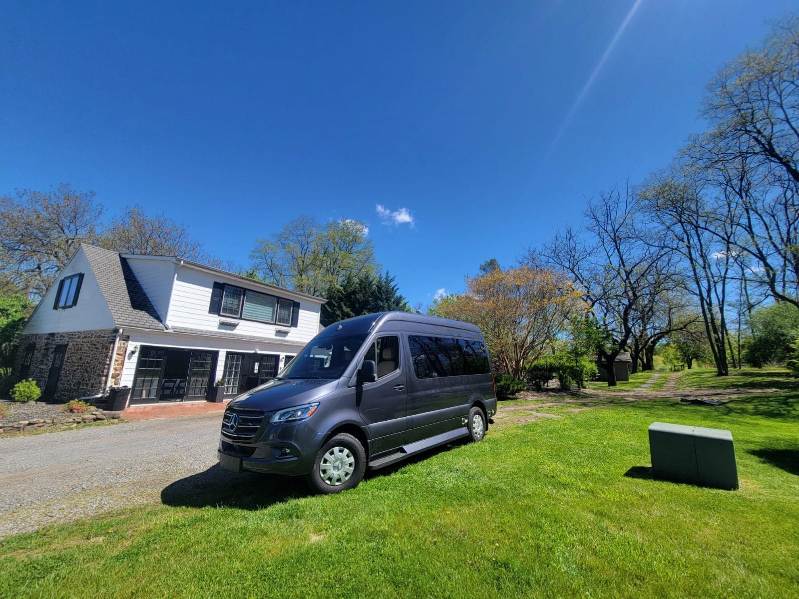 Luna gallery image 10