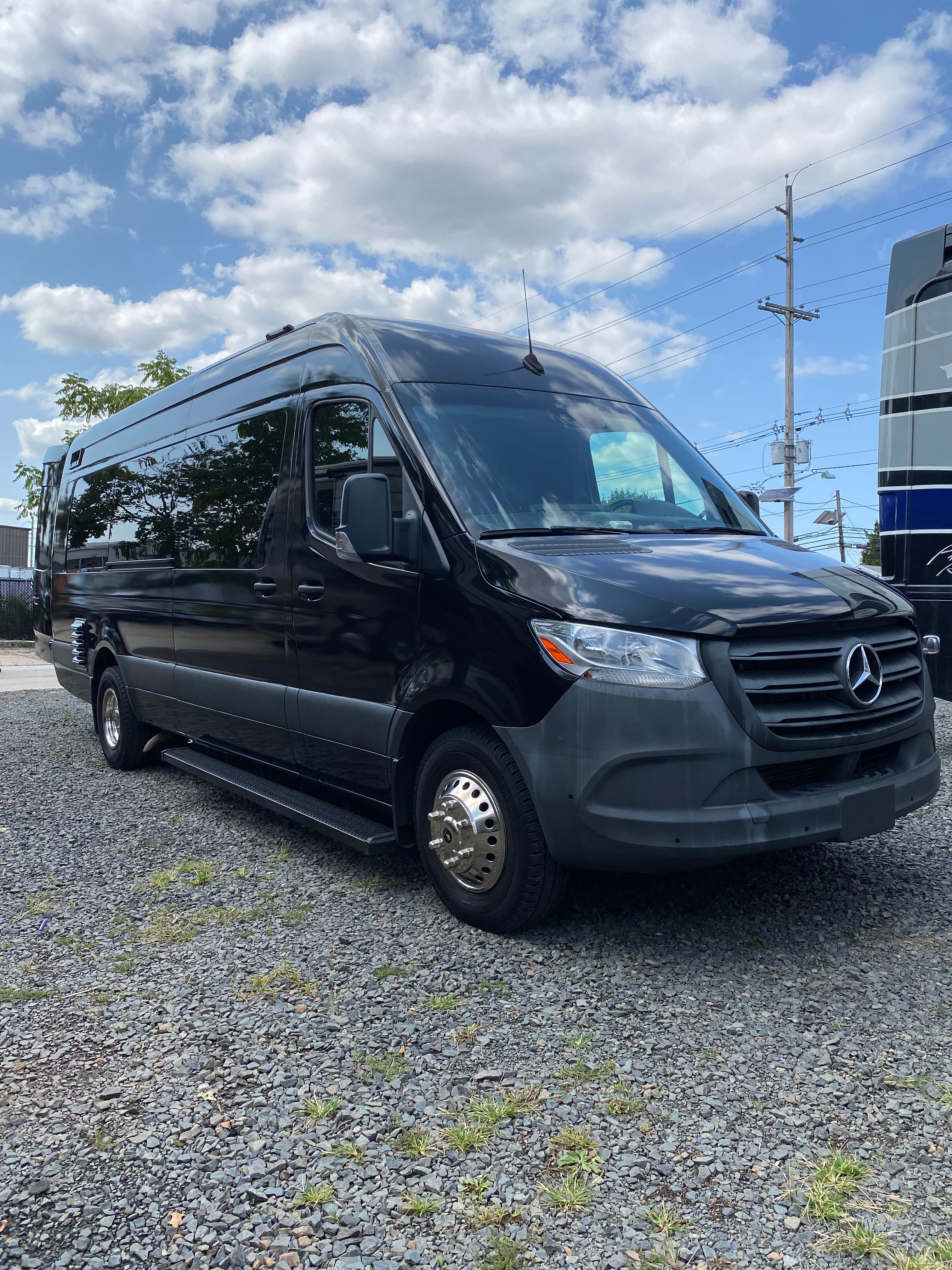 Midnight gallery image 14