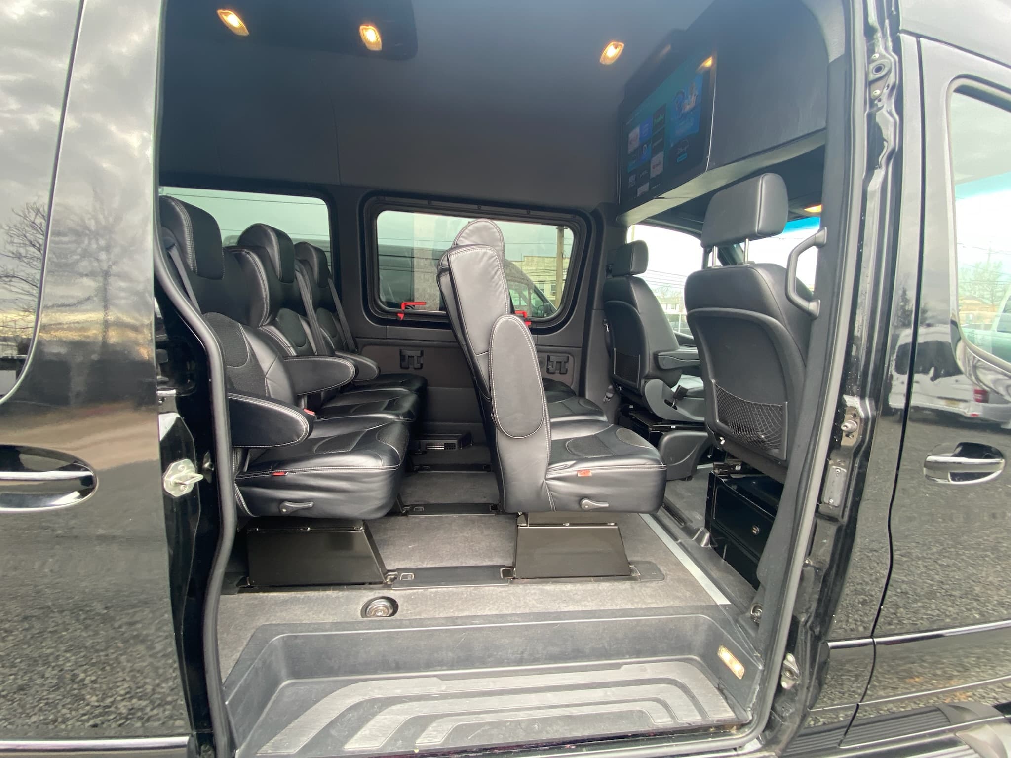 Onyx gallery image 7