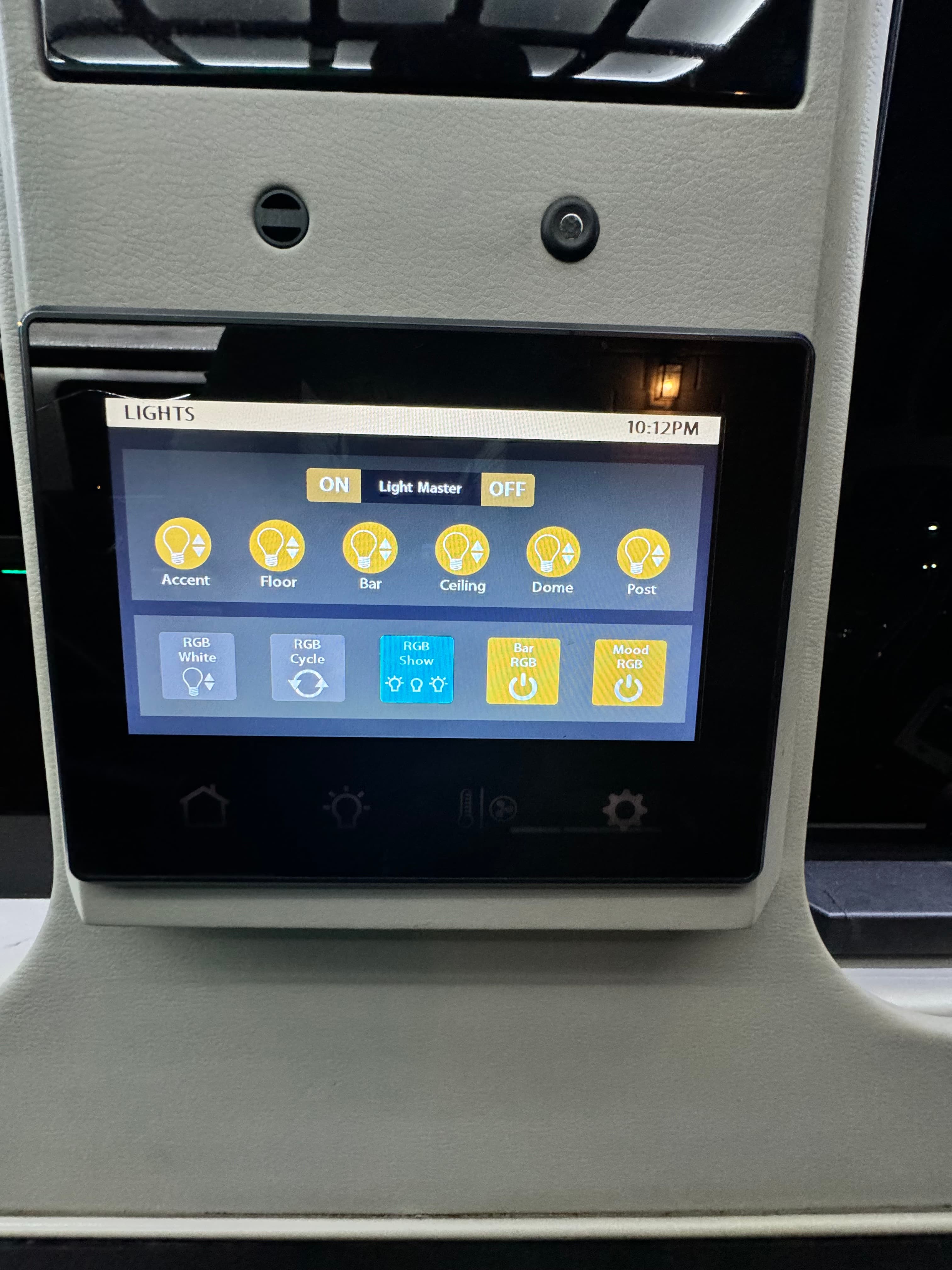 Remy gallery image 11